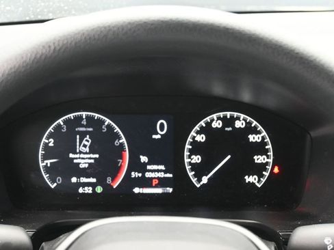 Used 2025 Honda CR-V LX image 9