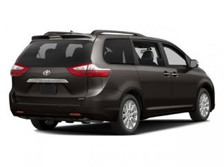 Used 2017 Toyota Sienna XLE Premium video 2