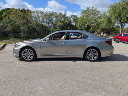 Used 2017 Lexus LS 460 image 5