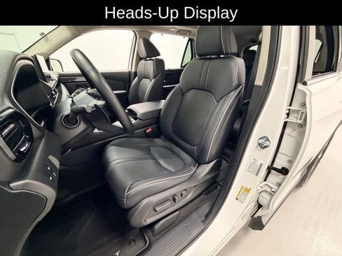 Used 2025 Honda Pilot Elite image 10