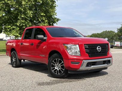 Used 2022 Nissan Titan SV