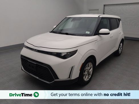 Used 2023 Kia Soul LX w/ Option Group 015 FWD image 1
