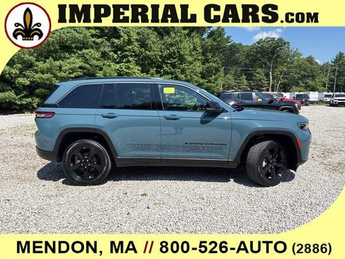 New 2026 Jeep Grand Cherokee Limited w/ Limited Altitude Package AWD/4WD image 14