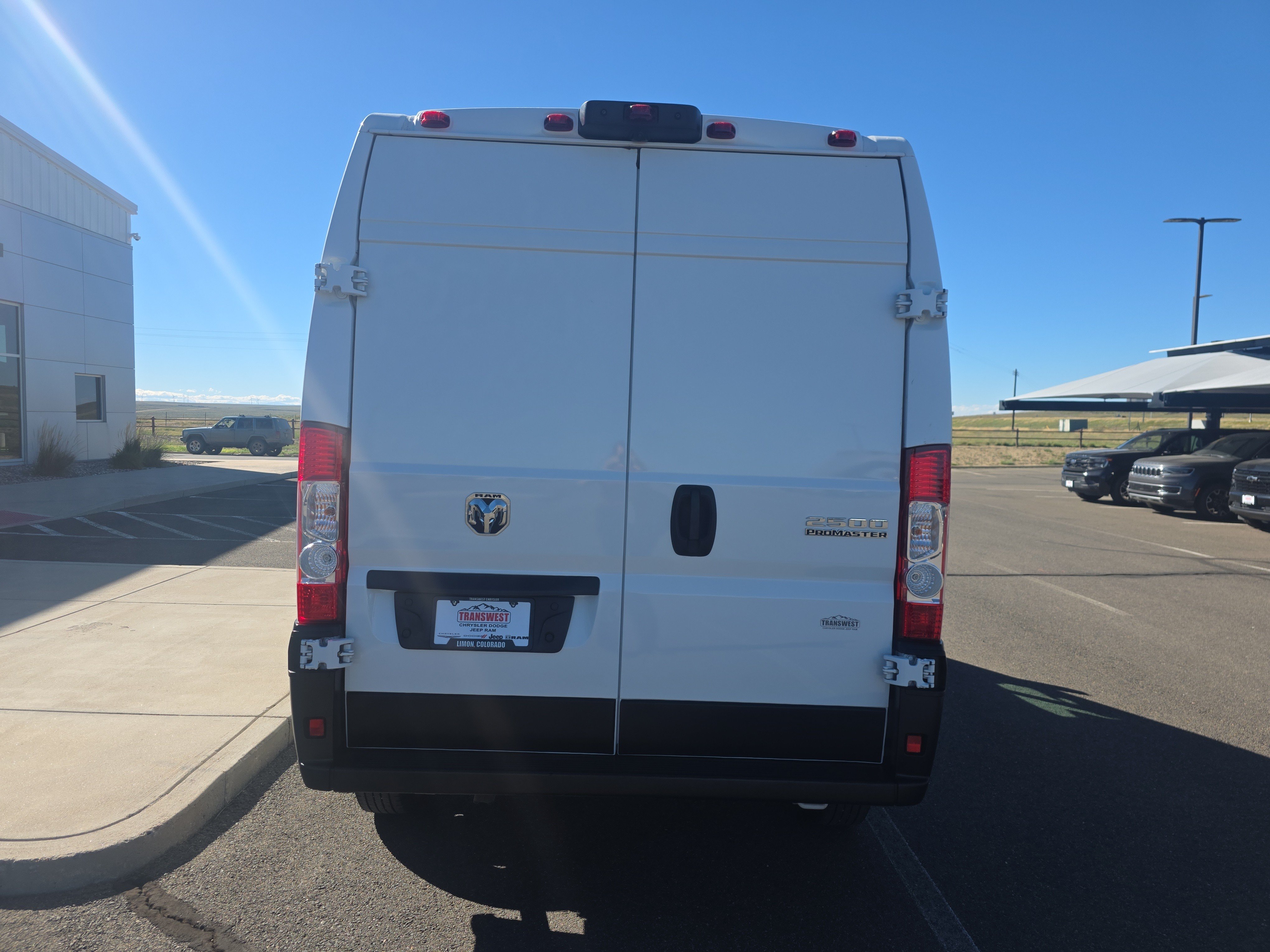 Used 2025 RAM ProMaster 2500 w/ Convenience Group FWD image 7