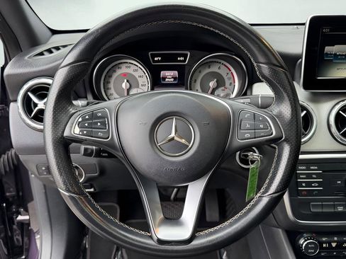 Used 2016 Mercedes-Benz GLA 250 image 36