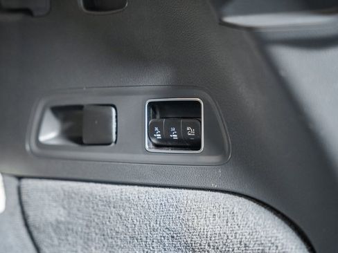 Used 2020 Mercedes-Benz GLS 450 4MATIC image 10