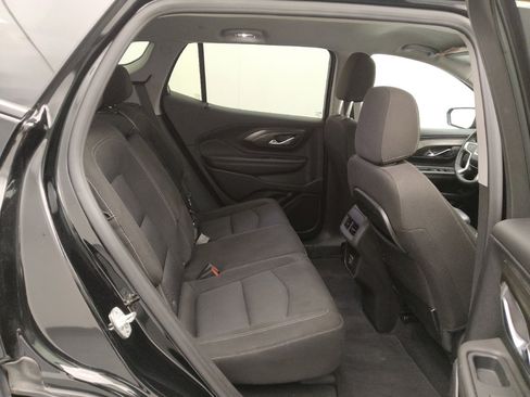 Used 2024 GMC Terrain SLE image 19