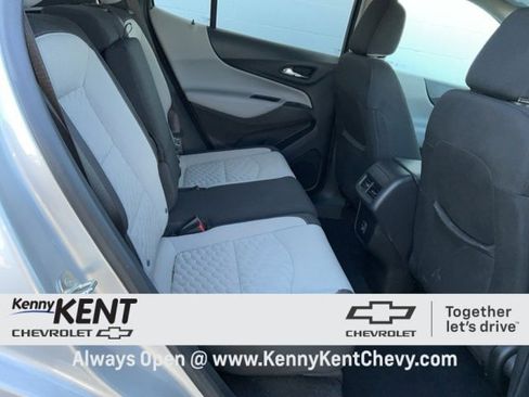 Used 2020 Chevrolet Equinox LS w/ LS Convenience Package image 10