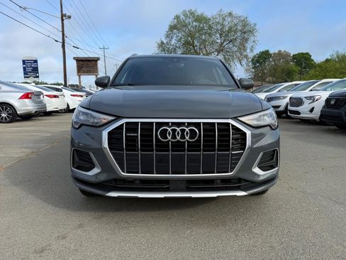 Used 2020 Audi Q3 2.0T Premium image 2