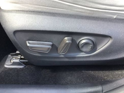 Used 2019 Toyota RAV4 XLE w/ Convenience Package AWD/4WD image 25