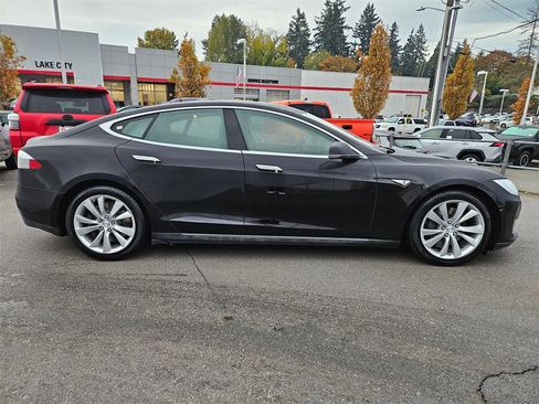 Used 2015 Tesla Model S 85D image 2