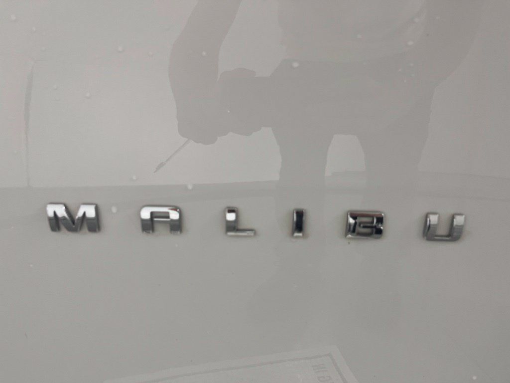 Used 2018 Chevrolet Malibu LT FWD image 37