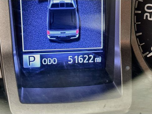 Used 2019 Toyota Tacoma SR5 RWD image 17