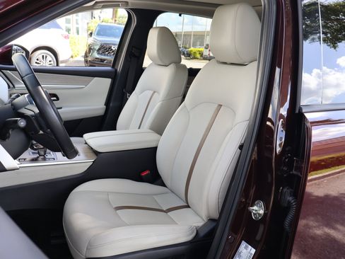 Used 2024 MAZDA CX-90 Plug-In Hybrid w/ Premium Plus AWD/4WD image 2