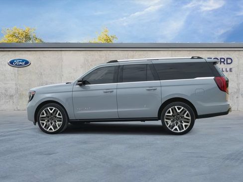 Used 2025 Ford Expedition Max Platinum w/ Platinum Ultimate Package AWD/4WD image 5