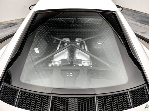 Used 2018 Audi R8 V10 RWD image 20