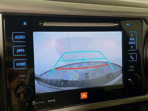 Certified 2018 Toyota Tacoma Limited image 13