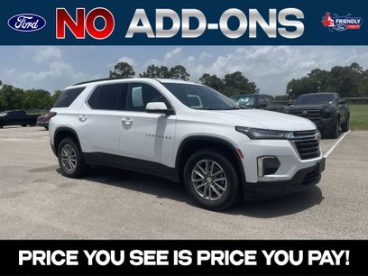 Used 2022 Chevrolet Traverse LT