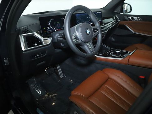 Used 2026 BMW X5 xDrive40i w/ M Sport Package AWD/4WD image 21