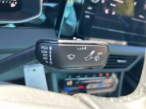 Used 2025 Volkswagen Jetta Sport image 29