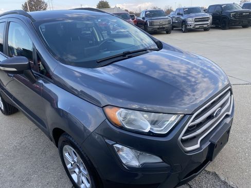 Used 2019 Ford EcoSport SE w/ SE Convenience Package image 3