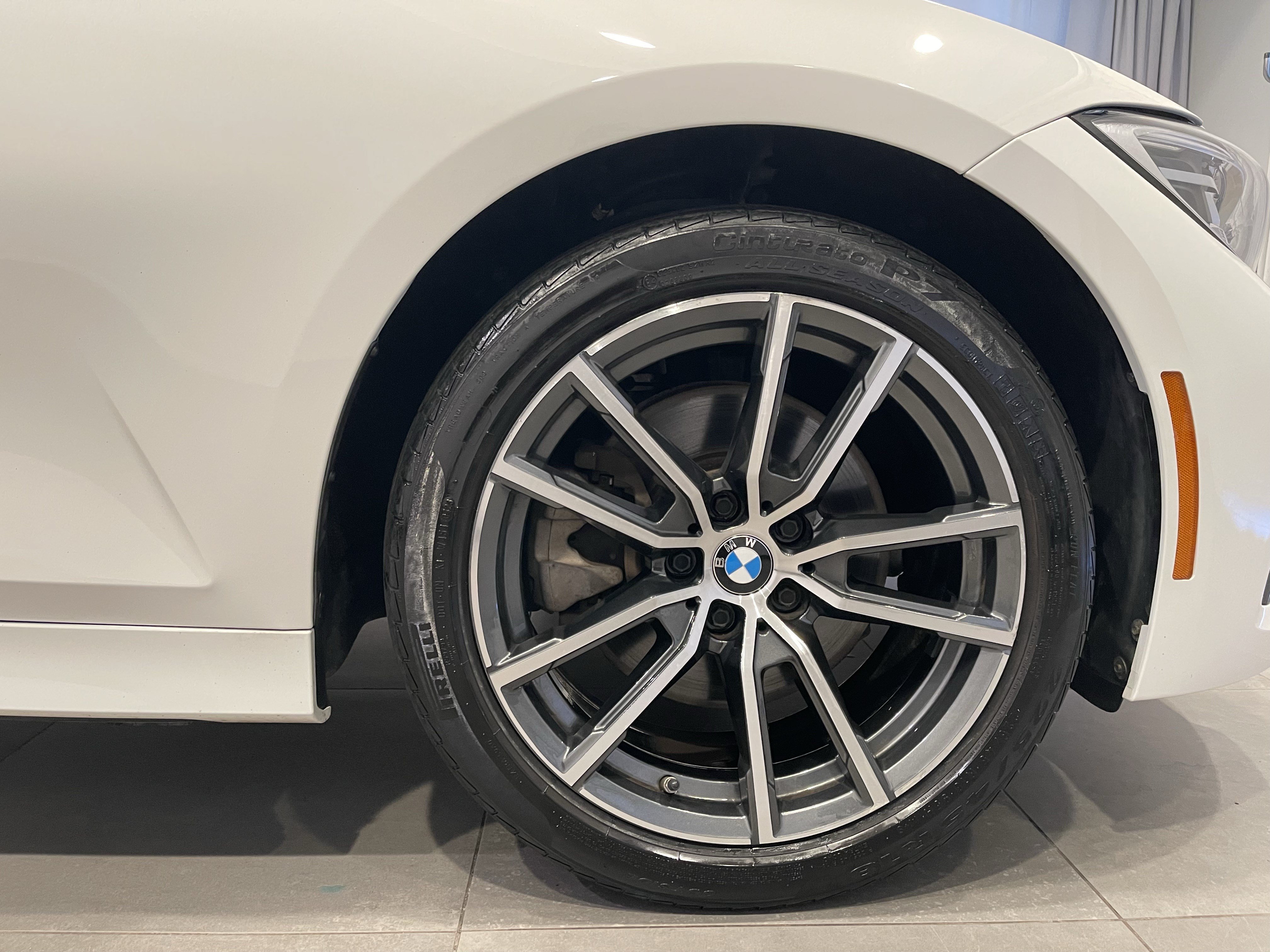 Used 2019 BMW 330i xDrive Sedan w/ Convenience Package AWD/4WD image 10