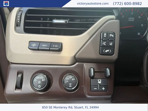 Used 2015 GMC Yukon Denali w/ Premium Package AWD/4WD image 26