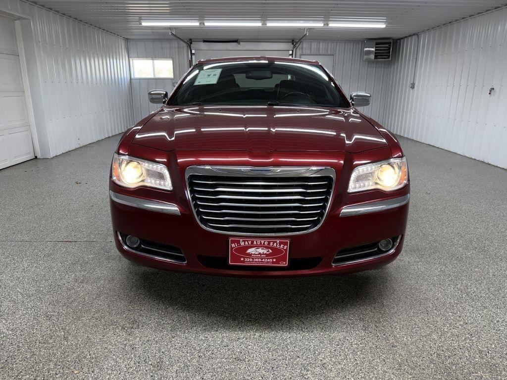 Used 2014 Chrysler 300 C AWD/4WD image 2