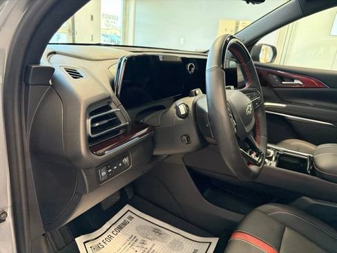 Used 2026 Chevrolet Traverse RS w/ LPO, Floor Liner Package AWD/4WD image 25