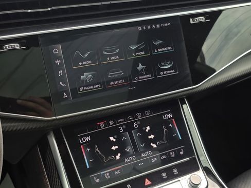 Used 2022 Audi RS Q8 w/ Carbon Optic Package AWD/4WD image 23