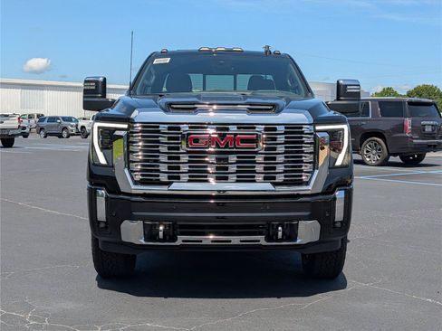 New 2026 GMC Sierra 2500 Denali w/ Denali Reserve Package AWD/4WD image 9