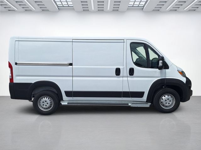 Used 2025 RAM ProMaster 2500 w/ U-Haul Equipment Group FWD image 34