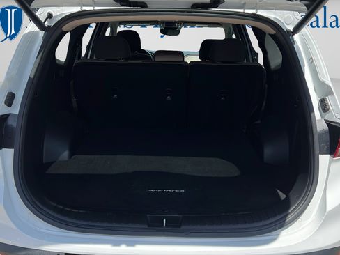 Used 2023 Hyundai Santa Fe SEL FWD image 9
