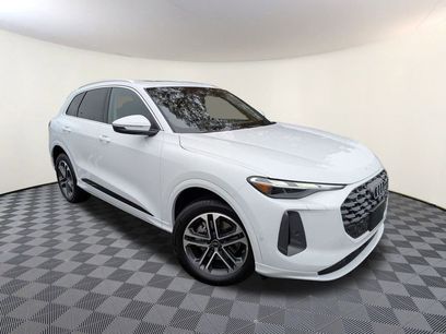 Certified 2025 Audi Q5 Premium w/ Convenience Package