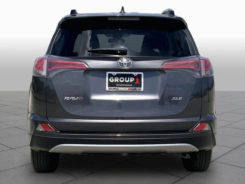 Used 2018 Toyota RAV4 XLE w/ Plus Extra Value Package FWD image 5
