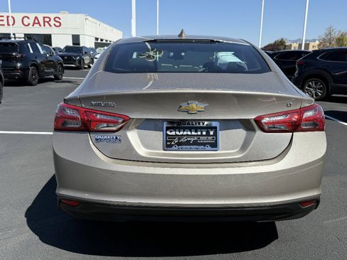 Used 2022 Chevrolet Malibu LT FWD image 5