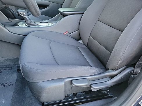 Used 2022 Chevrolet Malibu LS image 18