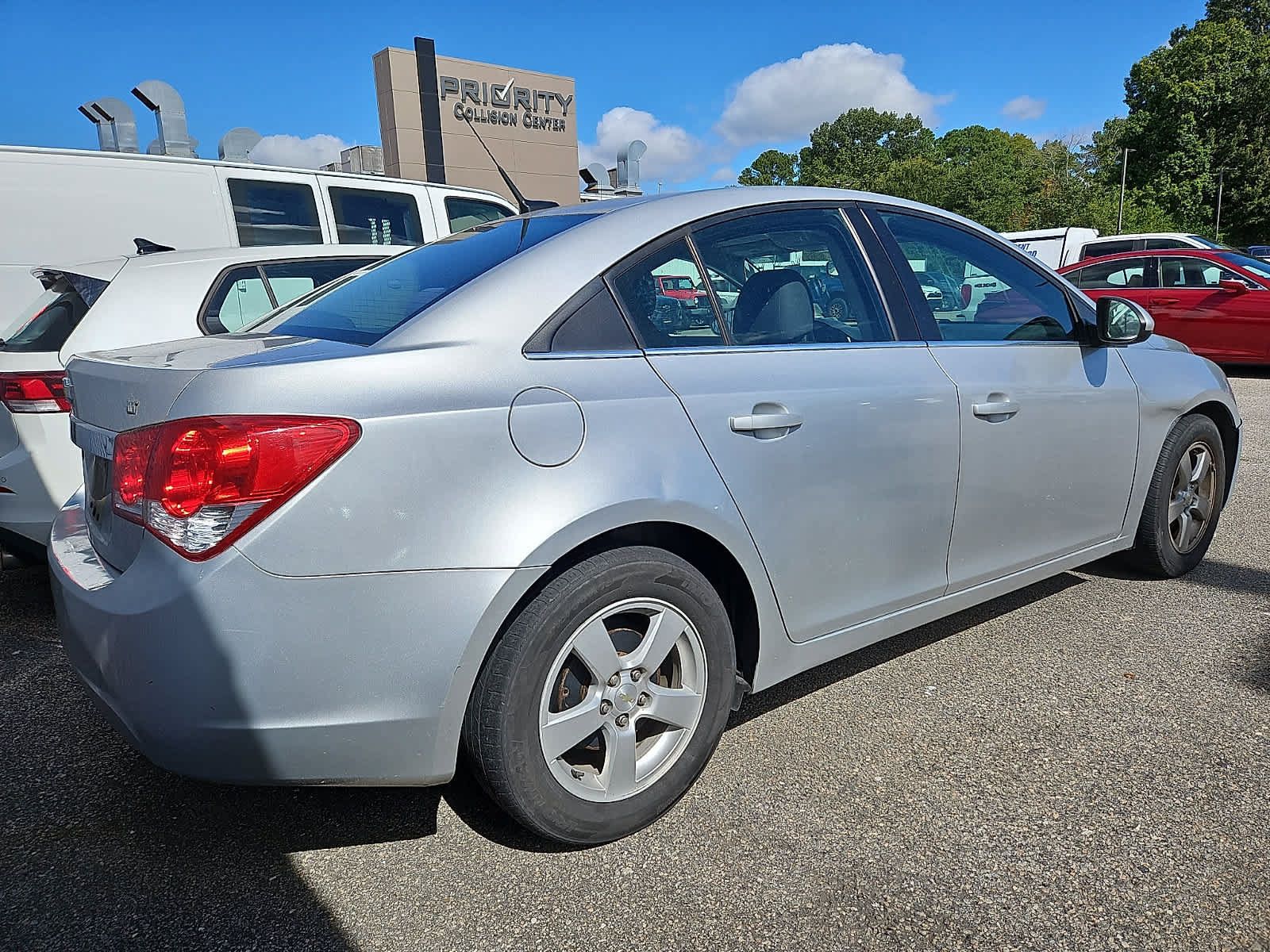 Used 2014 Chevrolet Cruze LT FWD image 3