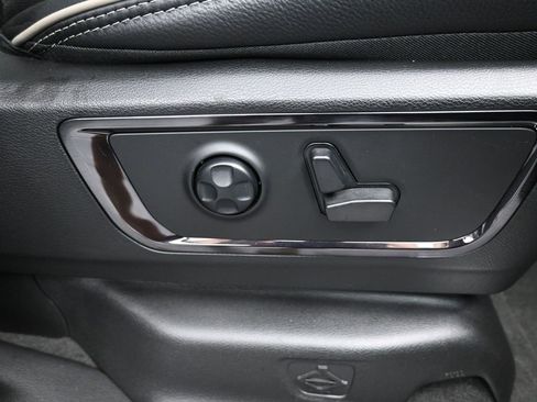 Used 2024 RAM 1500 Limited w/ Trailer Tow Group image 36