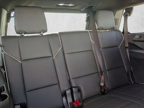 Used 2025 Cadillac Escalade Premium Luxury image 22