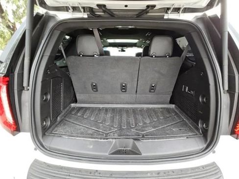 Used 2022 GMC Yukon Denali AWD/4WD image 7