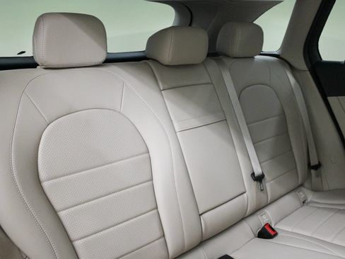 Used 2022 Mercedes-Benz GLC 300 image 28