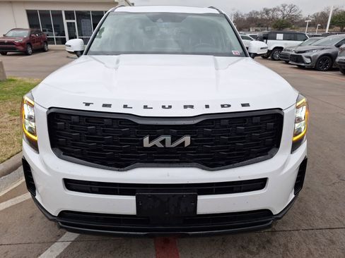 Used 2022 Kia Telluride EX w/ EX Premium Package image 9