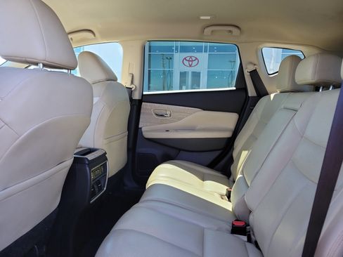 Used 2023 Nissan Murano SL image 11