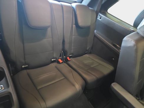 Used 2025 Mercedes-Benz GLS 450 4MATIC image 16