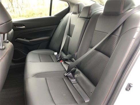 Certified 2025 Nissan Altima 2.5 SR image 16