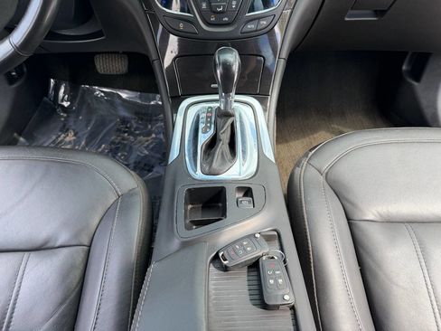 Used 2016 Buick Regal Premium FWD image 21