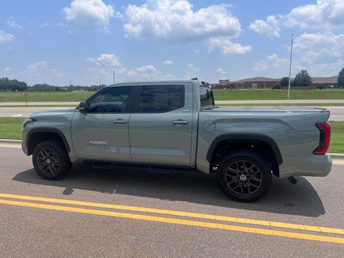 Used 2025 Toyota Tundra SR5 w/ SR5 Premium Package AWD/4WD image 4