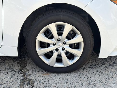 Used 2026 Toyota Corolla LE FWD image 14