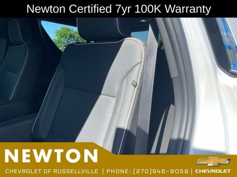 Used 2025 Chevrolet Tahoe Premier AWD/4WD image 31
